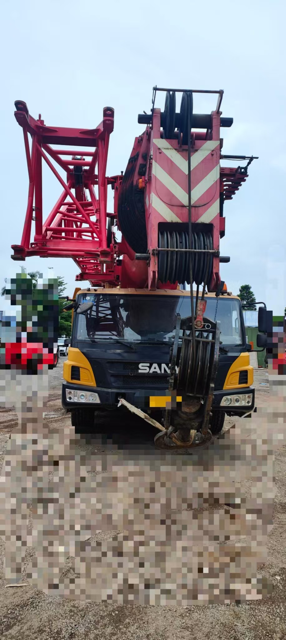 SA NY 130 Tons Mobile Crane Folding Design 7 Boom Section 4 Axles