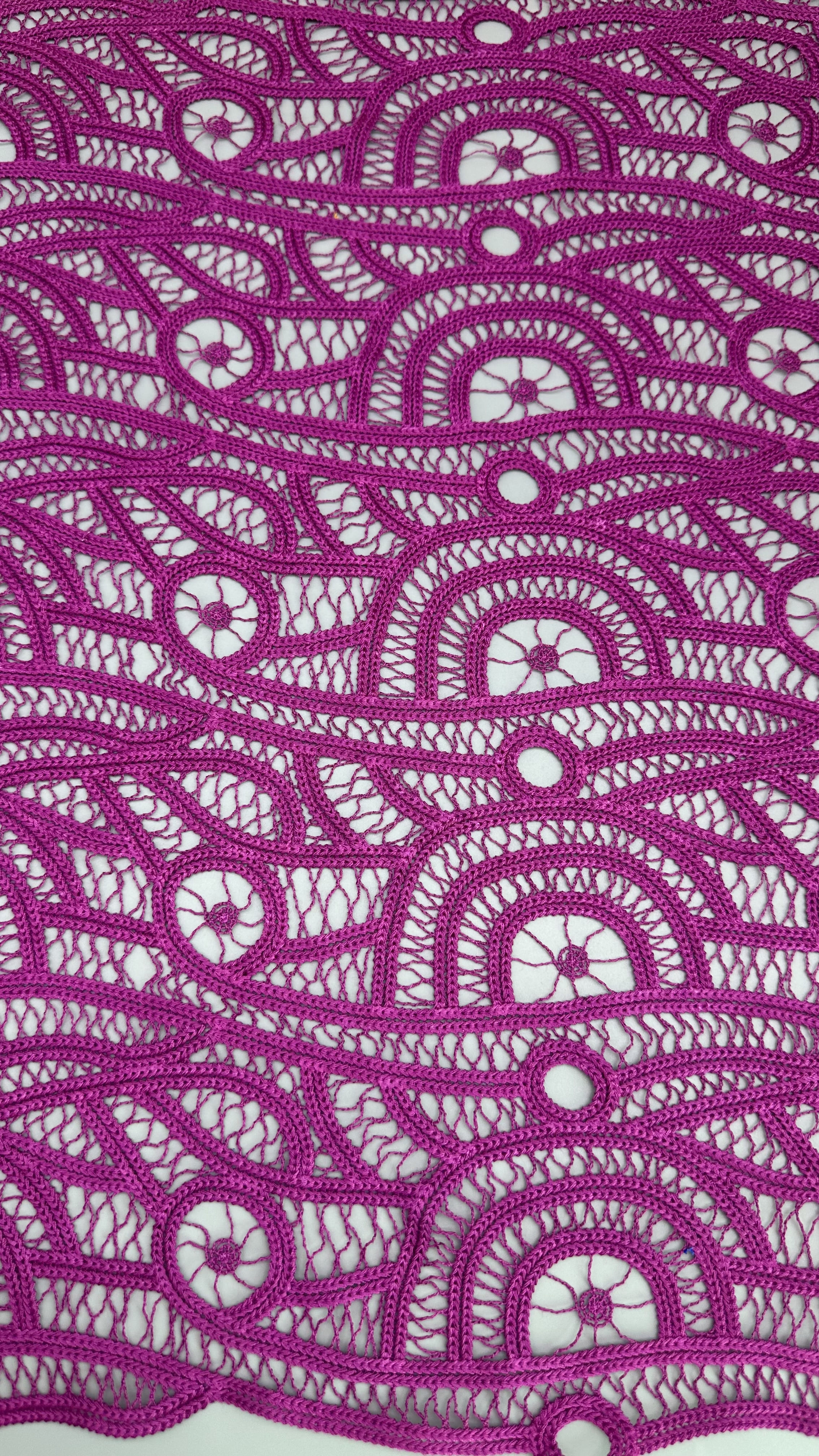 Corded High Quality Pink Embroidered Chantilly Fabric Lace Fabric For Party Dresses