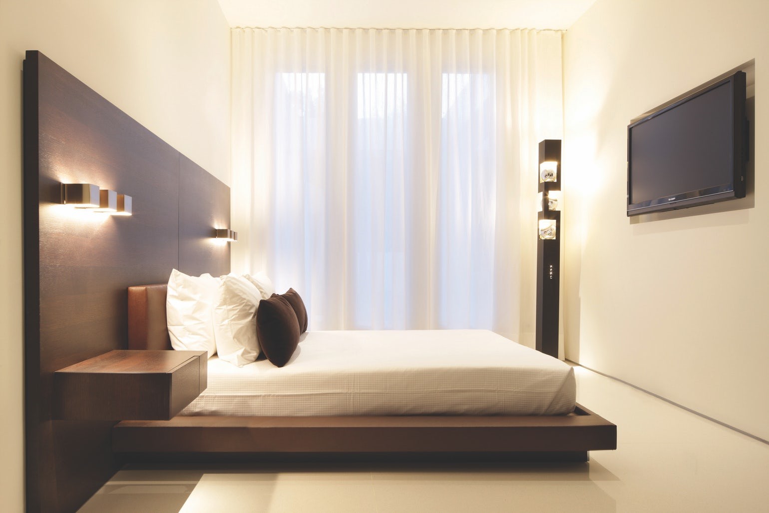 Hotel Furniture Wood panel cleats to wall Headboard with attached Upholstered headboard and two floating nightstands