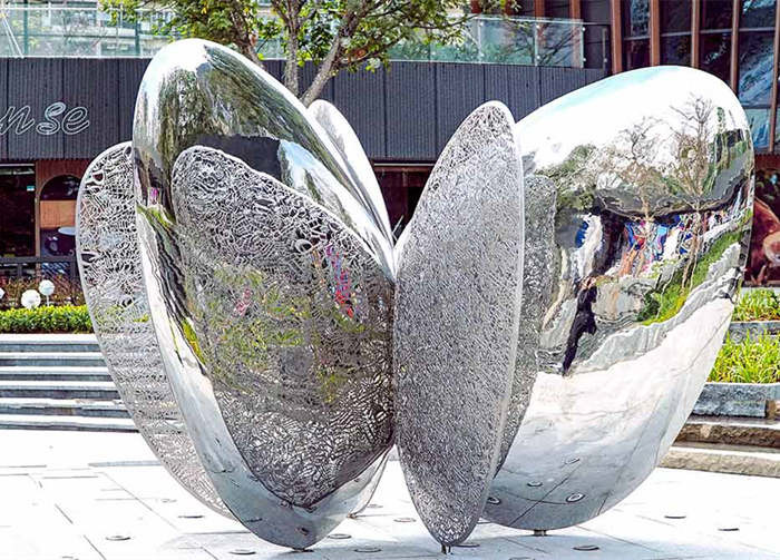 Mirror Electroplated Outdoor Garden Sculptures Abstract Stainless Steel Customized