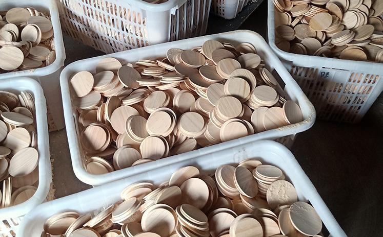Reusable Bamboo Jar Lids with Straw Hole 70mm Bamboo Drinking Storage Lid Caps Leak-Proof Lids for Wide Mouth Mason Jar