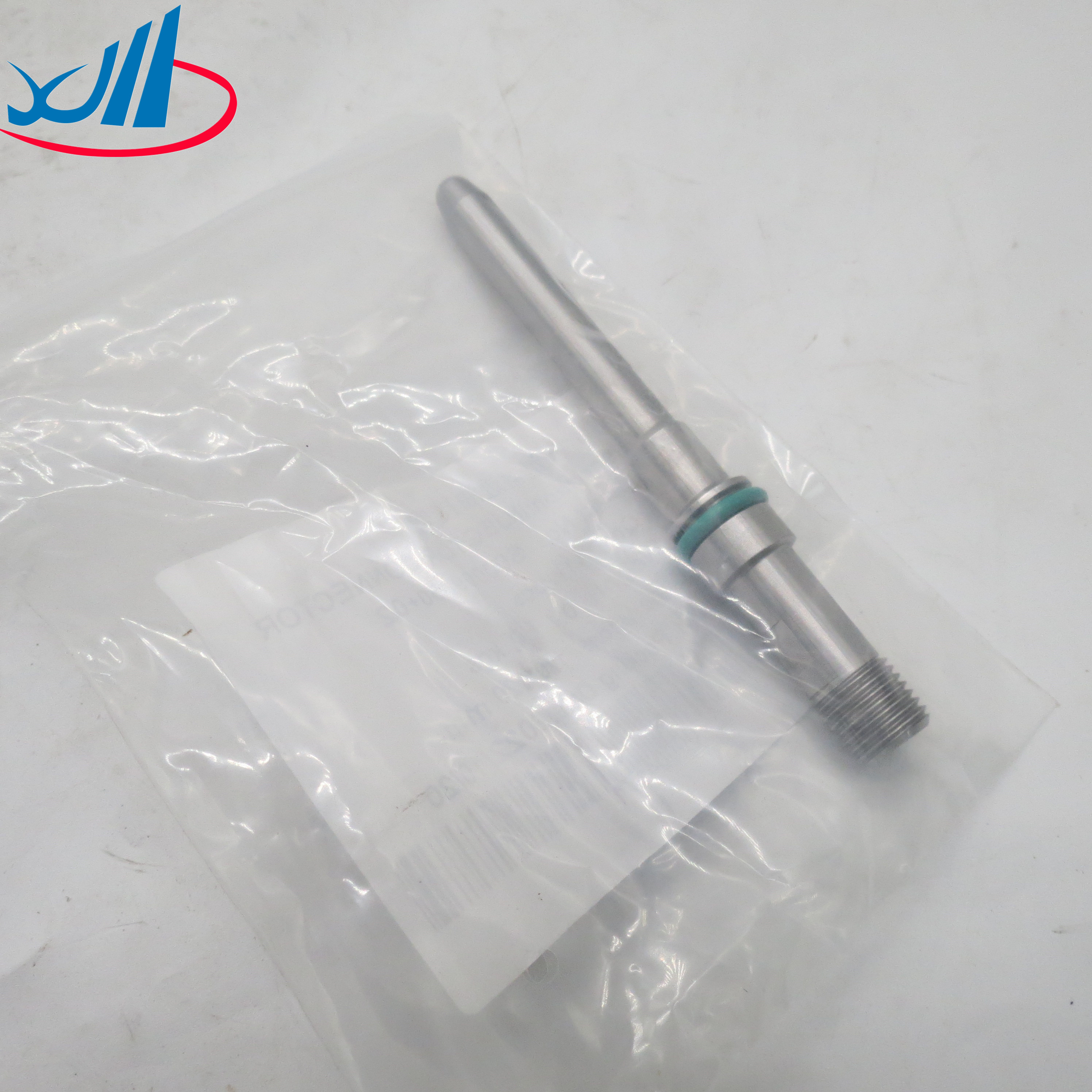 Long Service Life D-Eutz TCD2013 4V Inlet Adapter 04257691