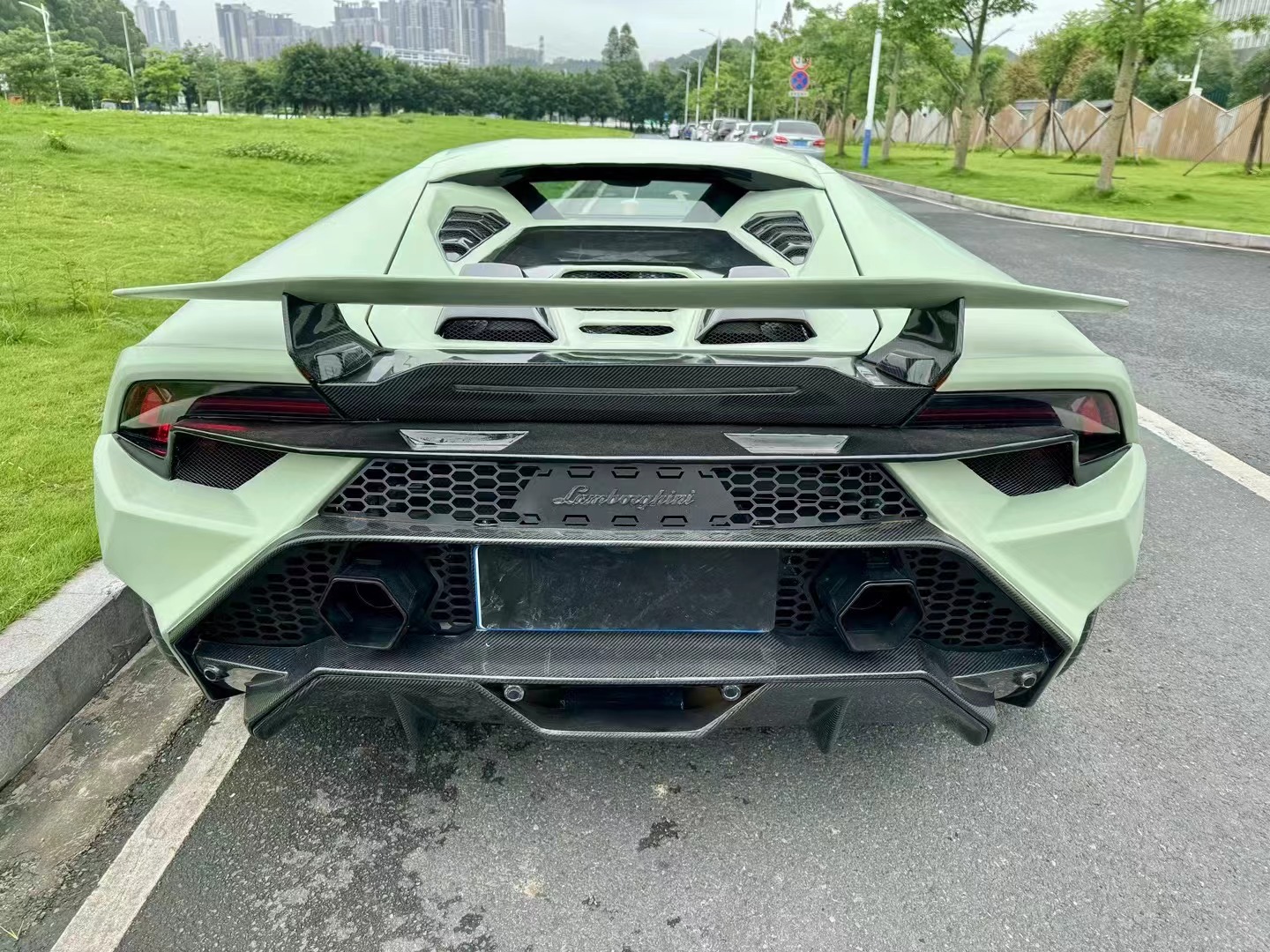 For Lamborghini LP580 LP610 EVO Carbon Fiber Body Kit LP580 LP610 EVO Upgraded TecNIA-style Front Bumper Body Kit