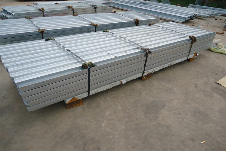 Factory Supply Hot DIP Galvanised Steel Palisade Fencing Easily Assembled For Steel Tower
