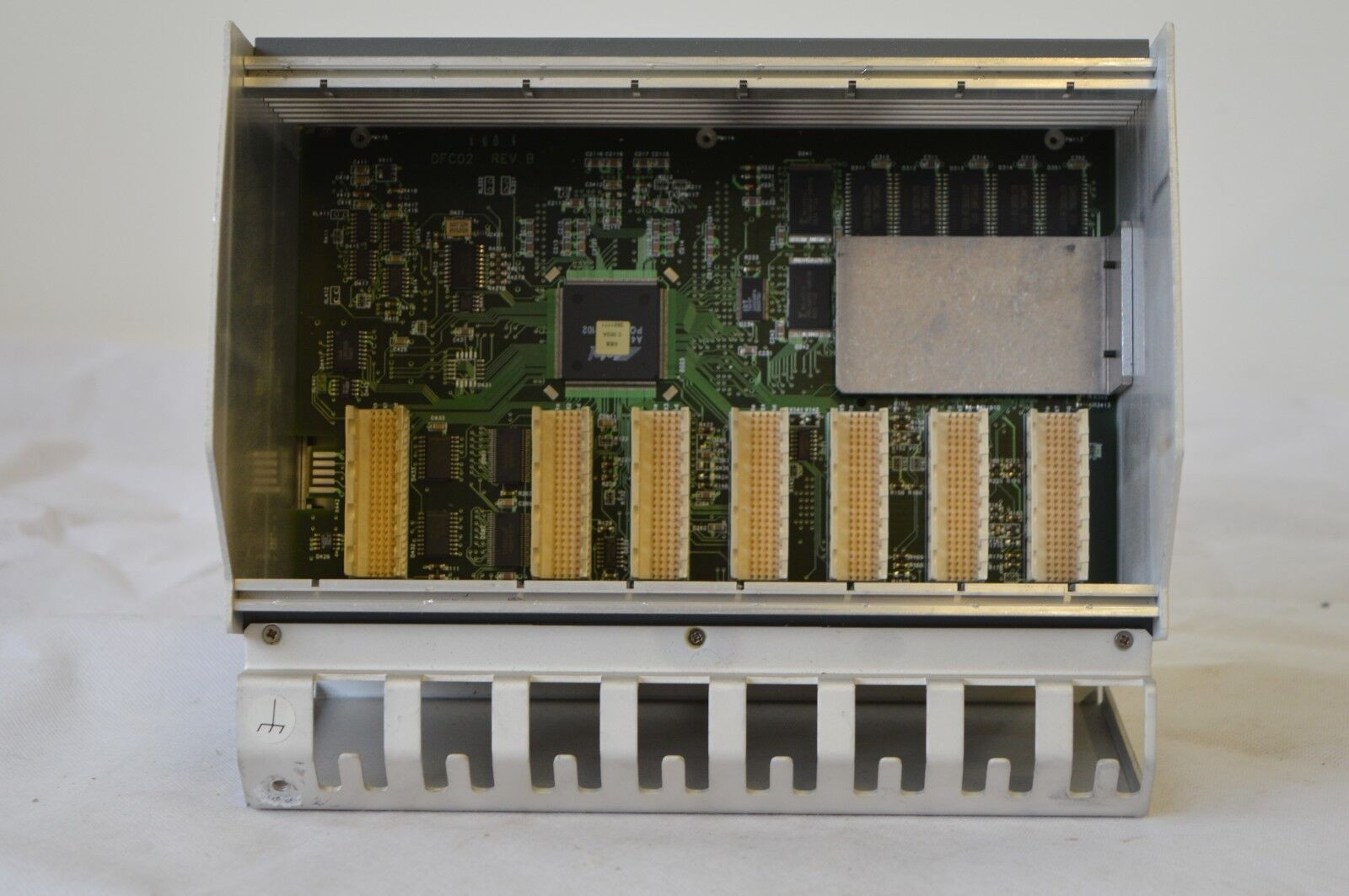57160001-AAA DSDI 110A new original, Digital Input Board 32 Ch 24 VDC, opto-isol. event-detection 32 (4 x 8) channels.