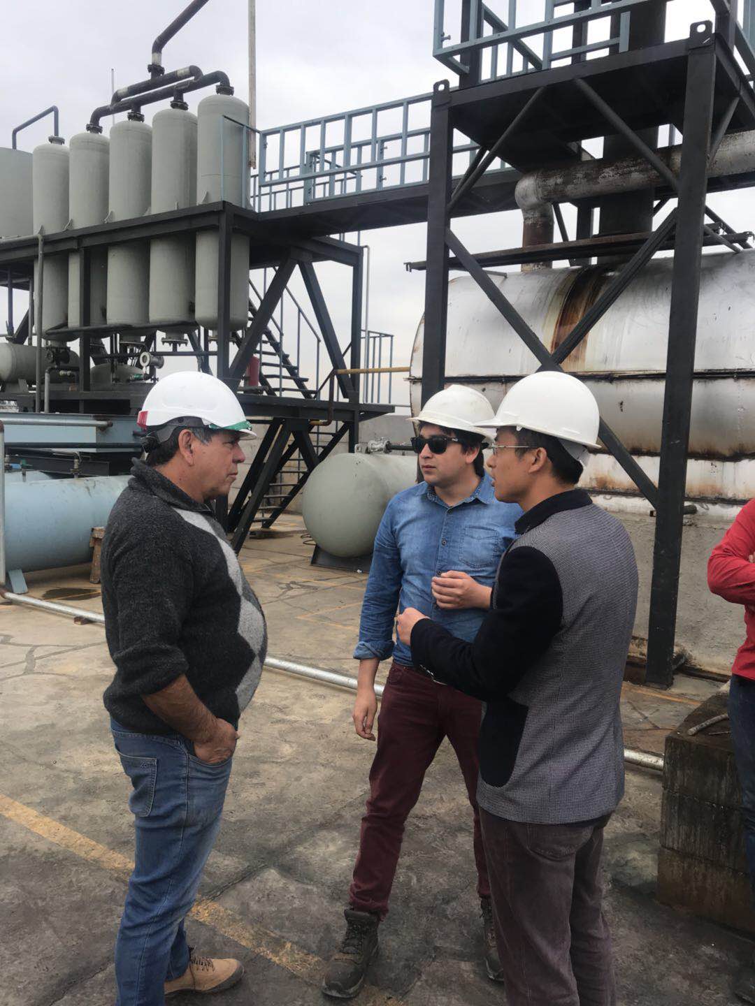 30000 kg Continuous Production Diesel Machine Oil Recycle Refinery for Energy Mining