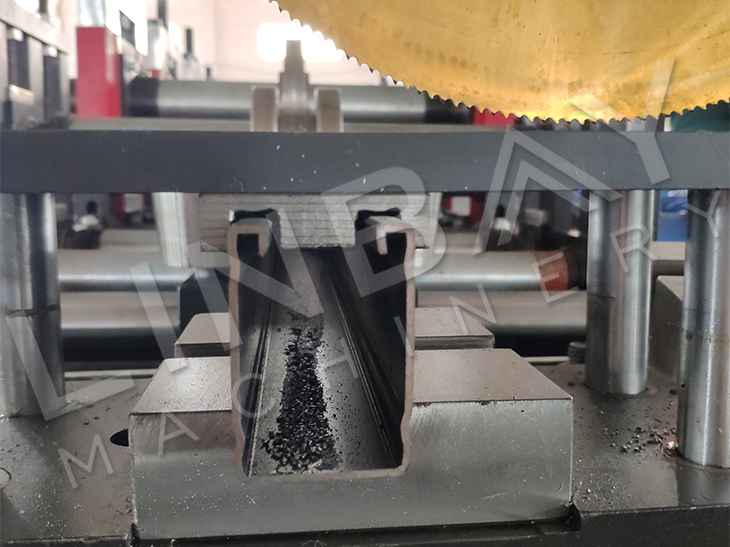 Gearbox Drive Galvanized Steel Strut Channel Roll Forming Machine With Flying Saw Cutting