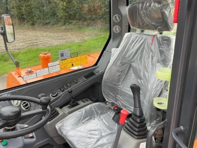 Doosan DX60W Excavator Cab