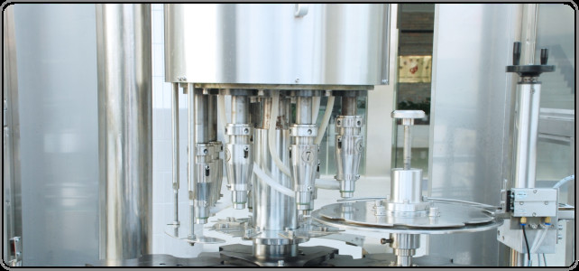 4.0KW 8000bph Rotary Fully Automatic Bottle Pressing Capping Machine