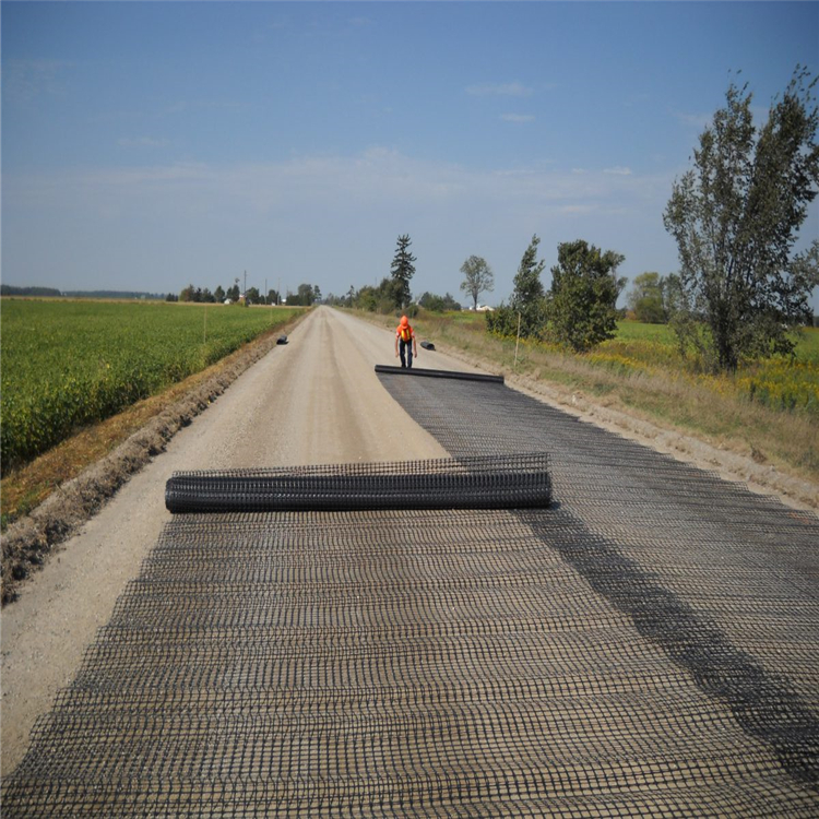 Road Bed Solidification Biaxial Polyester Geogrid Made of 80-80 PET Material in Yellow