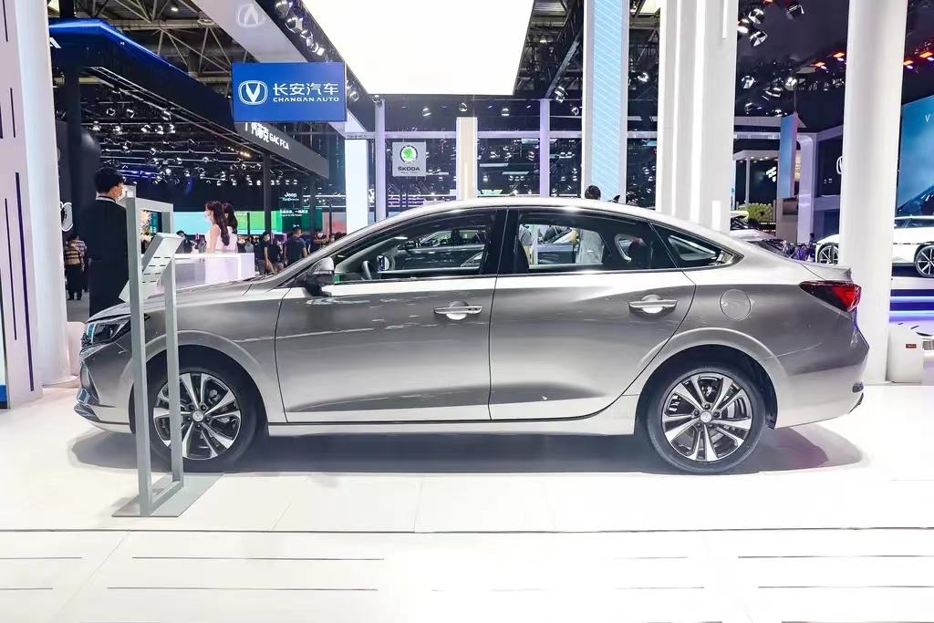 2023 2024 Year Changan EADO Plus 1.6L GDI Manual Petrol Car 5 Seats 1.5-2.0L Displacement
