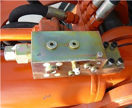 Three Parts Telescopic Demolition Boom , Q355B Q690D Demolition Excavator Arm