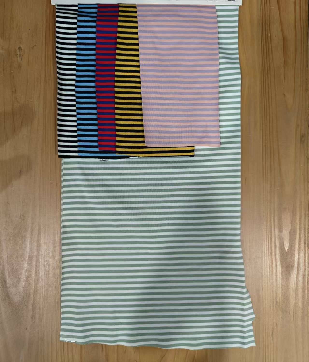 Comfortable And Hygroscopic Soft Durable Striped Knit Fabric For T-Shirt