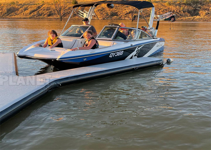 20cm DWF Floating Inflatable Boat Dock For Parking