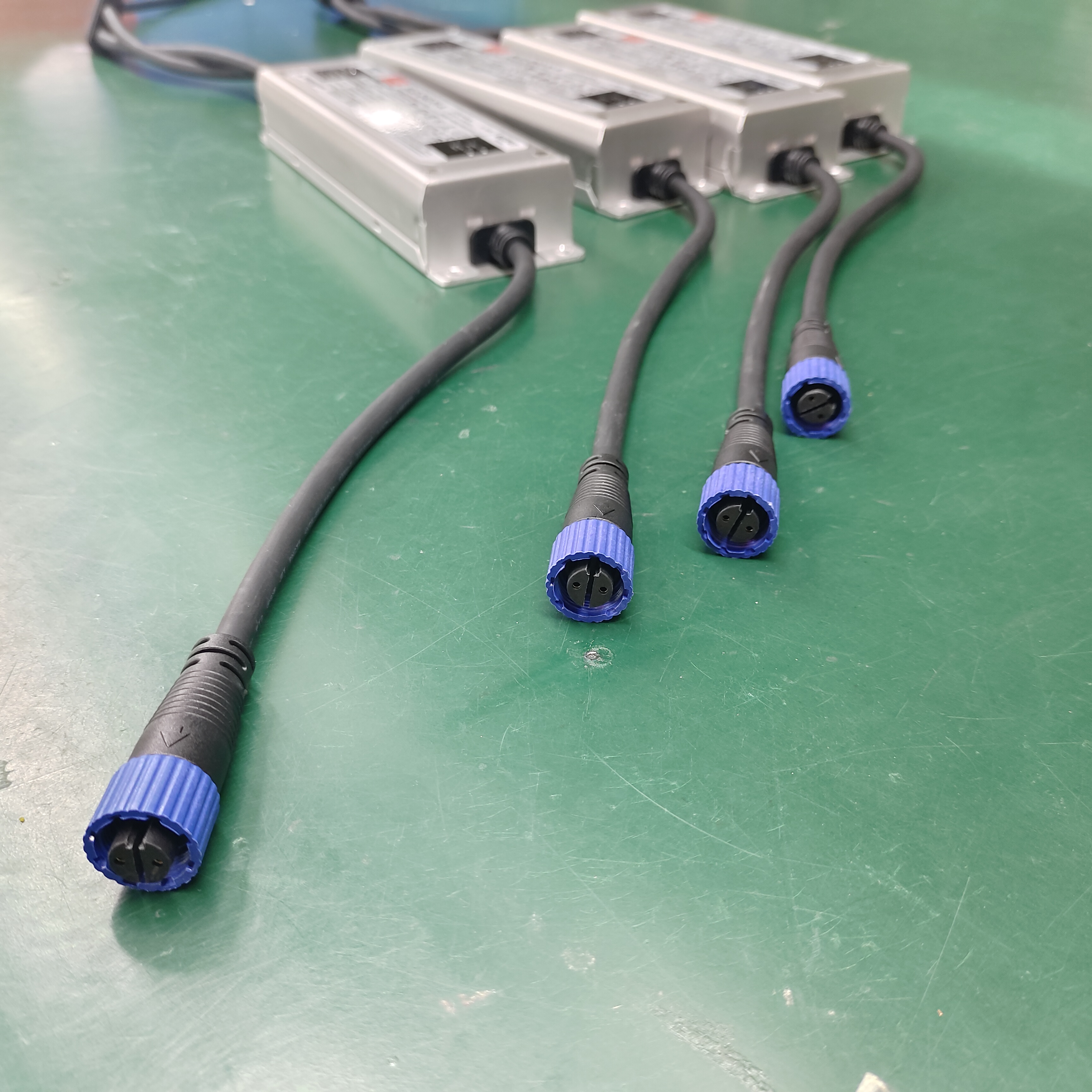 mc4 bulkhead connector