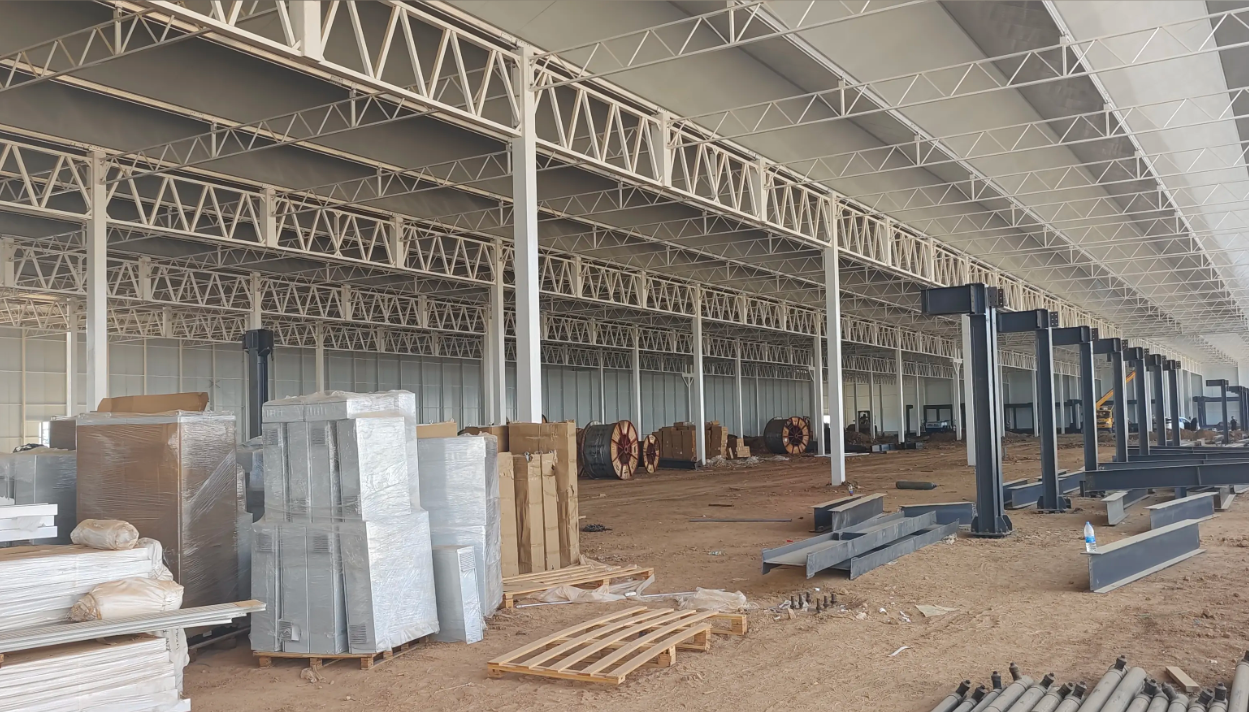 Customized scheme galvanized portal steel frame agricultural building breeding farm