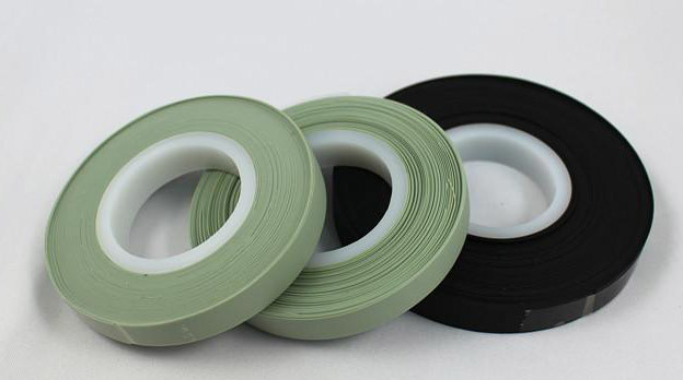 Various Color High Temperature Conveyor Belt For Long Transportion