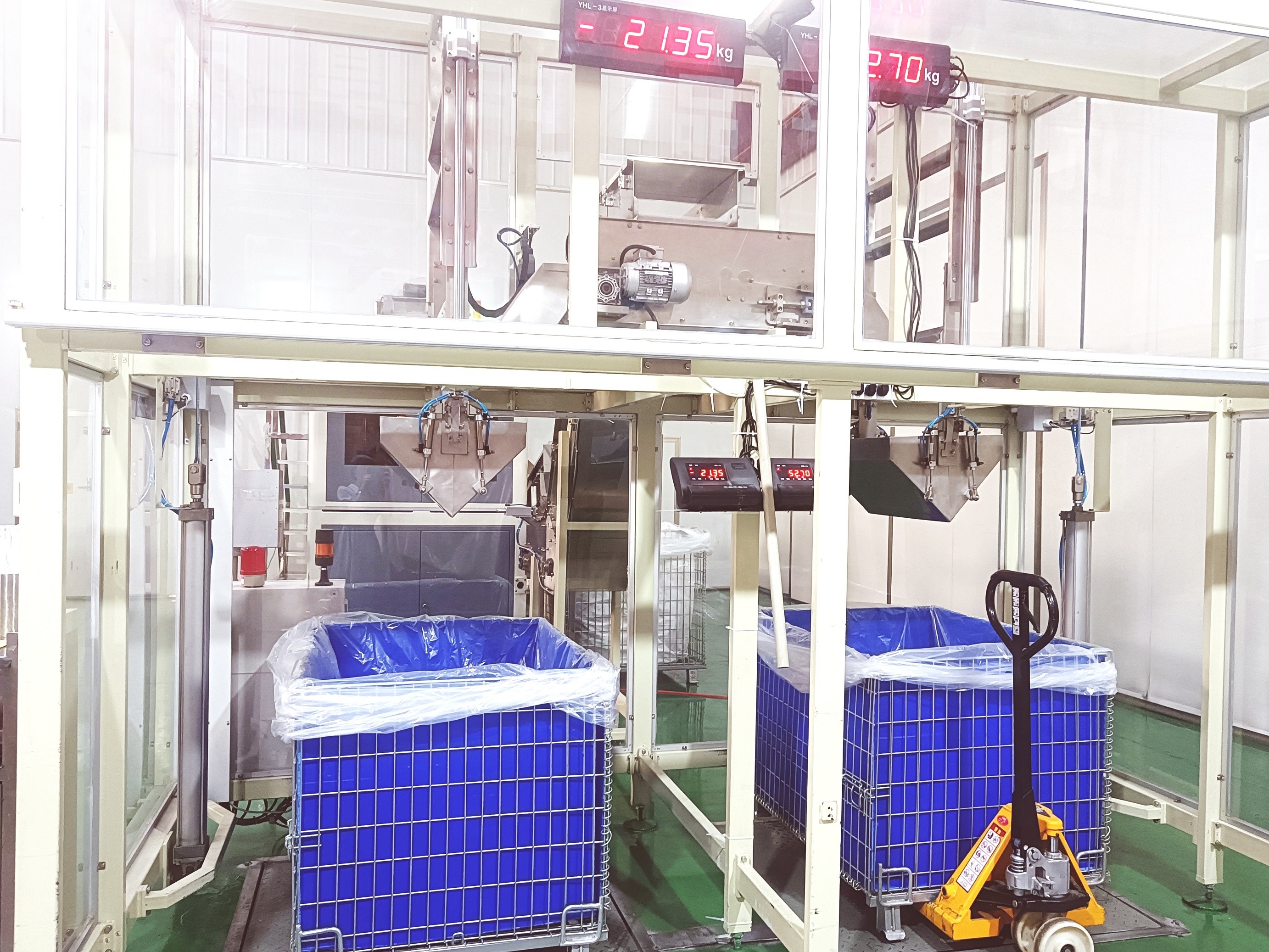 Customized Size PET Preform 32mm 38mm For Beverage Medicine Bottles Oil Bottles