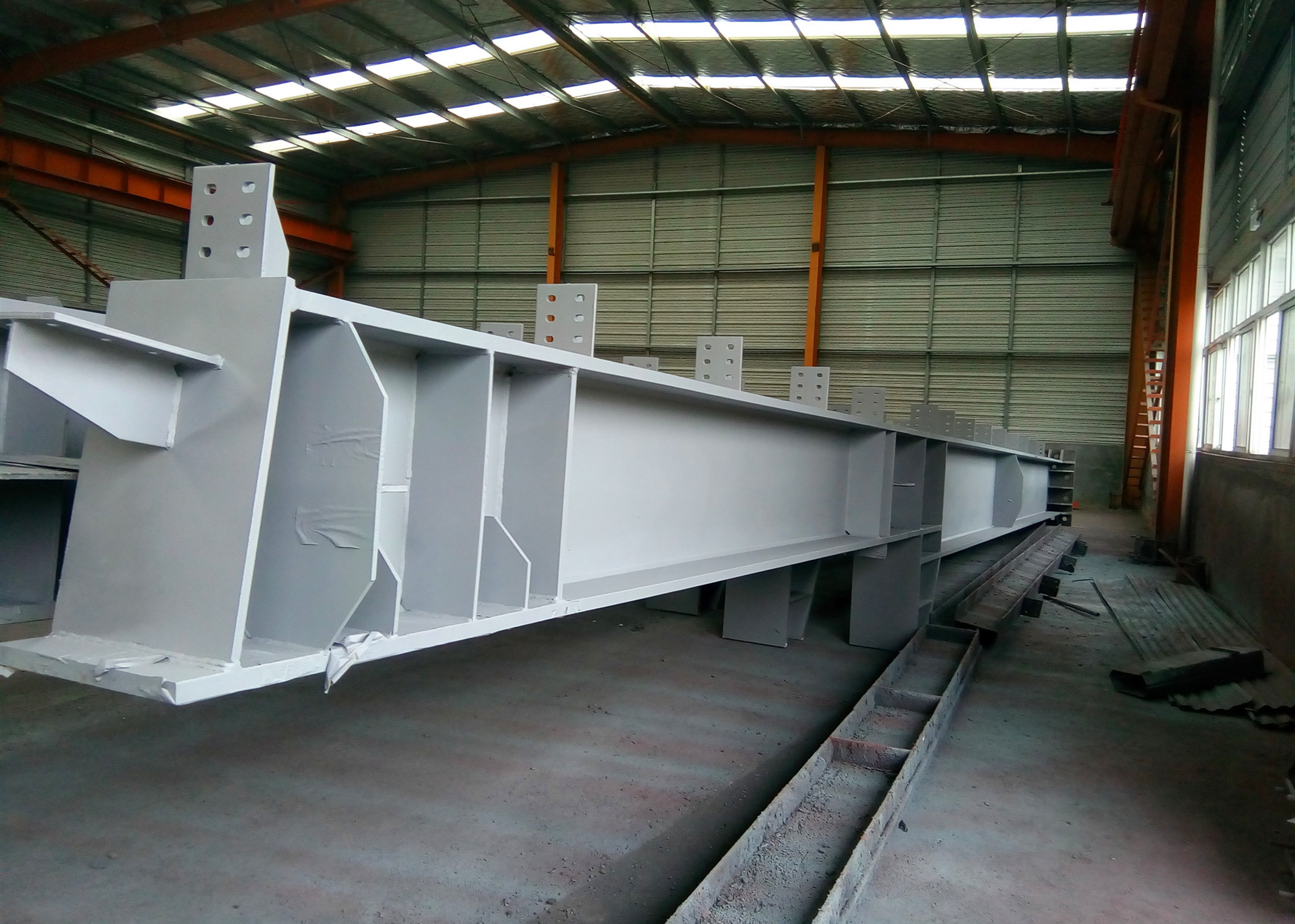 Construction Prefabricated Steel Structure H Section Column Beam Low Alloy Painted / Galvanized