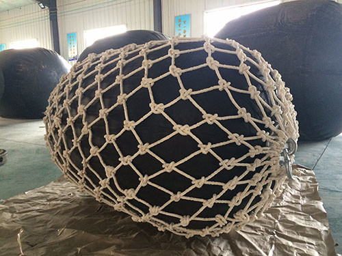 500mm*1000mm VLCC Floating Pneumatic Fender Large Oil Tankers ISO17357