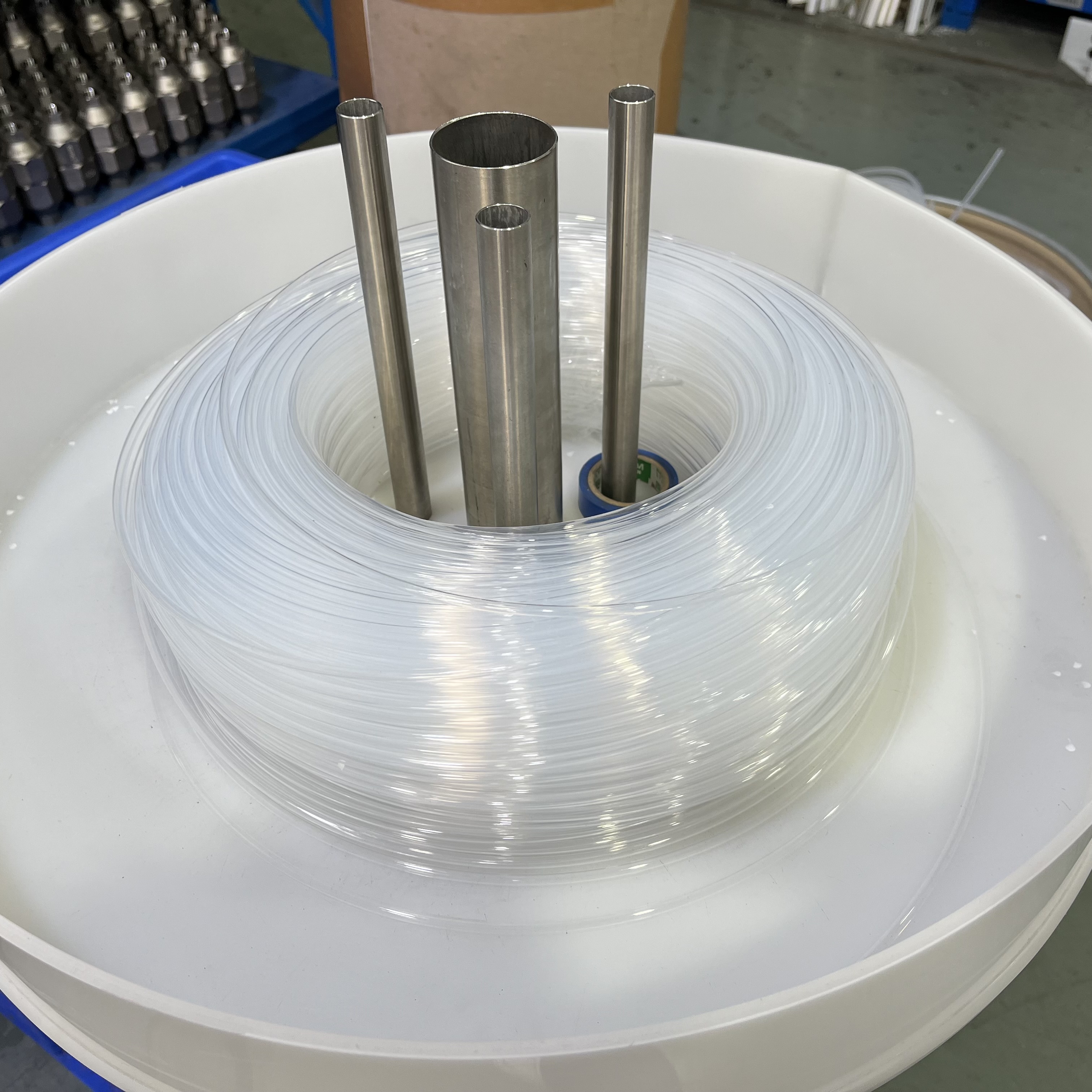 Clear ptfe tubing Cutting Service Offered Transparent PTFE Pipe for High Temperature Chemical Processing