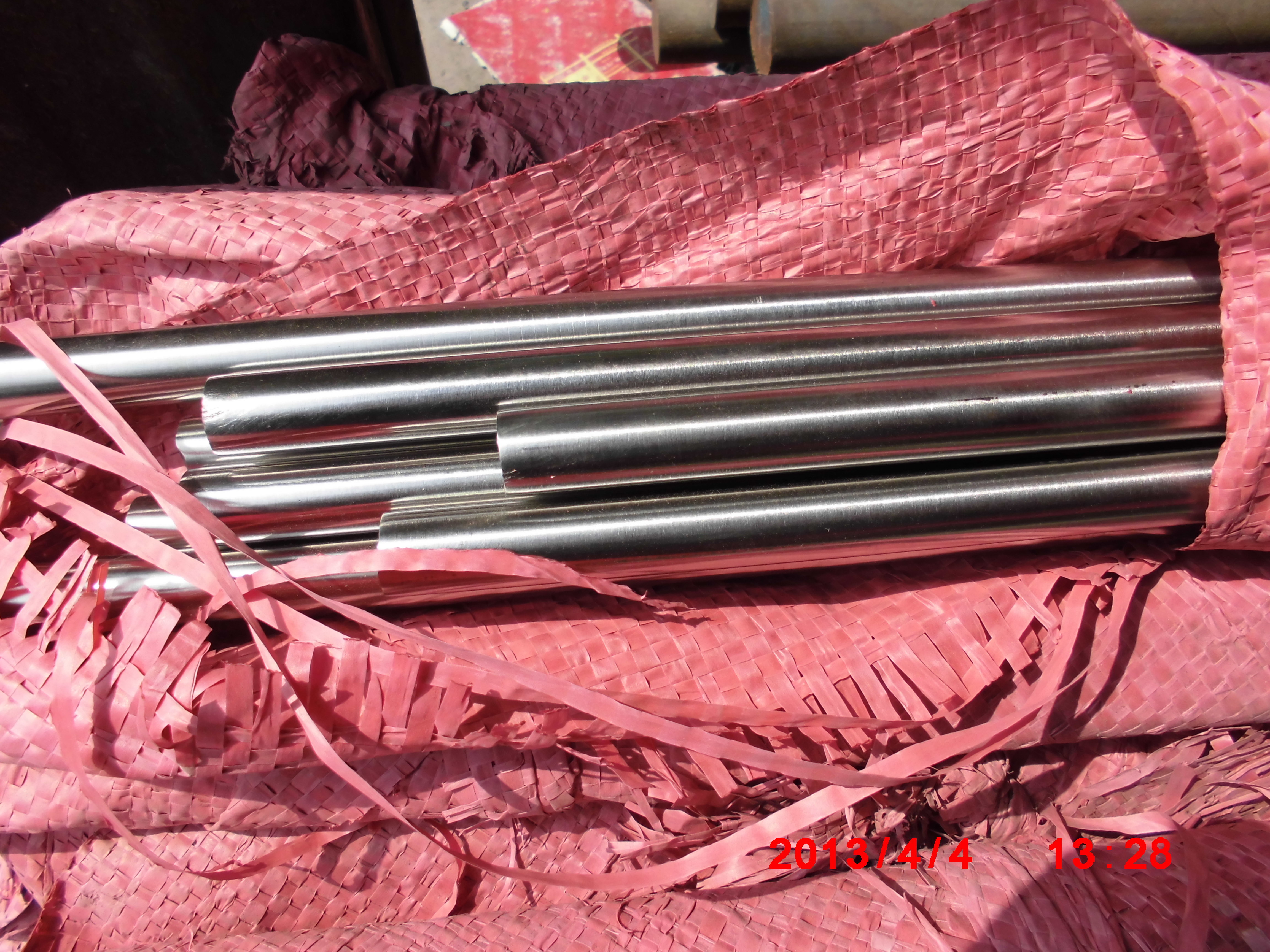 AISI / EN Standard Stainless Steel Round Bar 904 / 904L Bright Surface