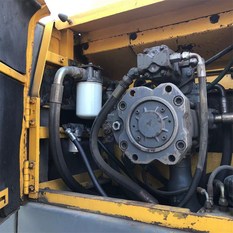 Original Design Crawler Chain Volvo EC360 Excavator in Korea with 3100 Working Hours