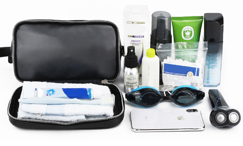 Custom Popular Personalized Waterproof PU Leather Zipper Wash Bag
