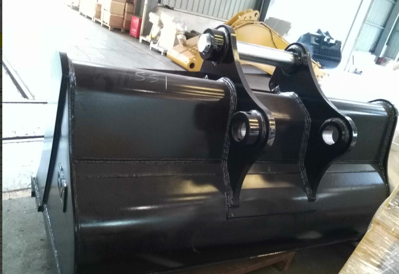 Mud Standard Excavator Rock Bucket Q345 Material With 2cmb Volume