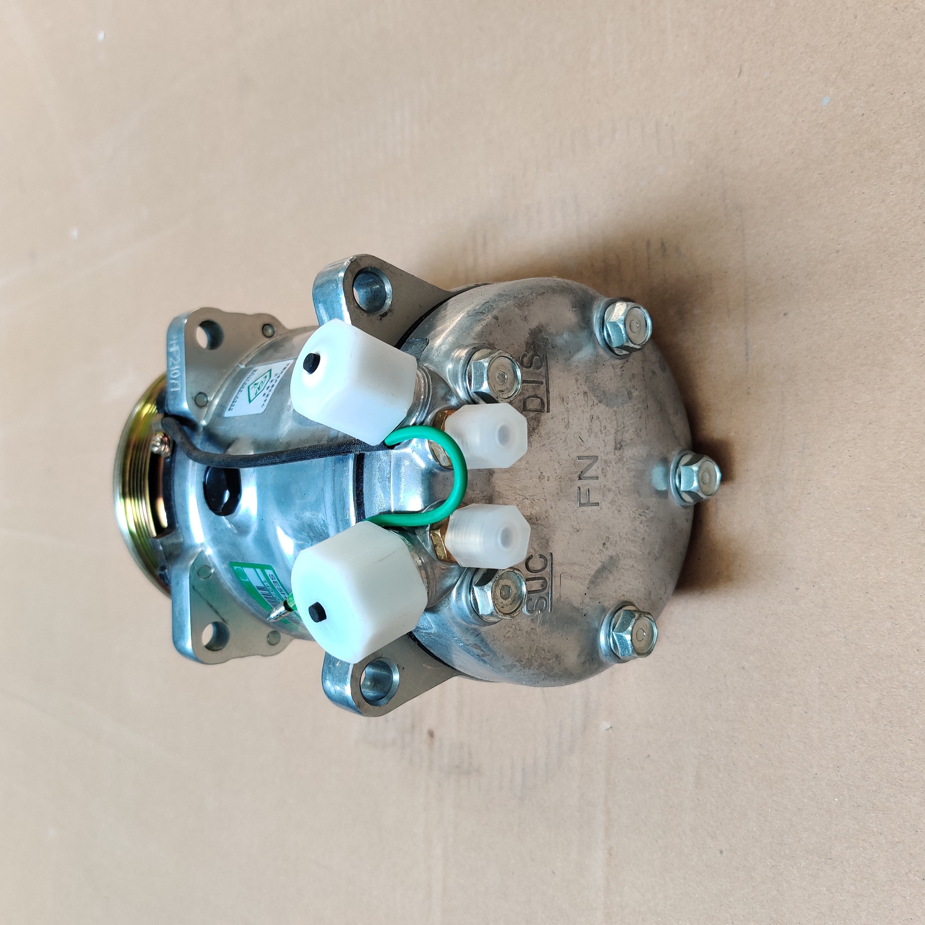 Truck Cooling System Air Conditioning Compressor