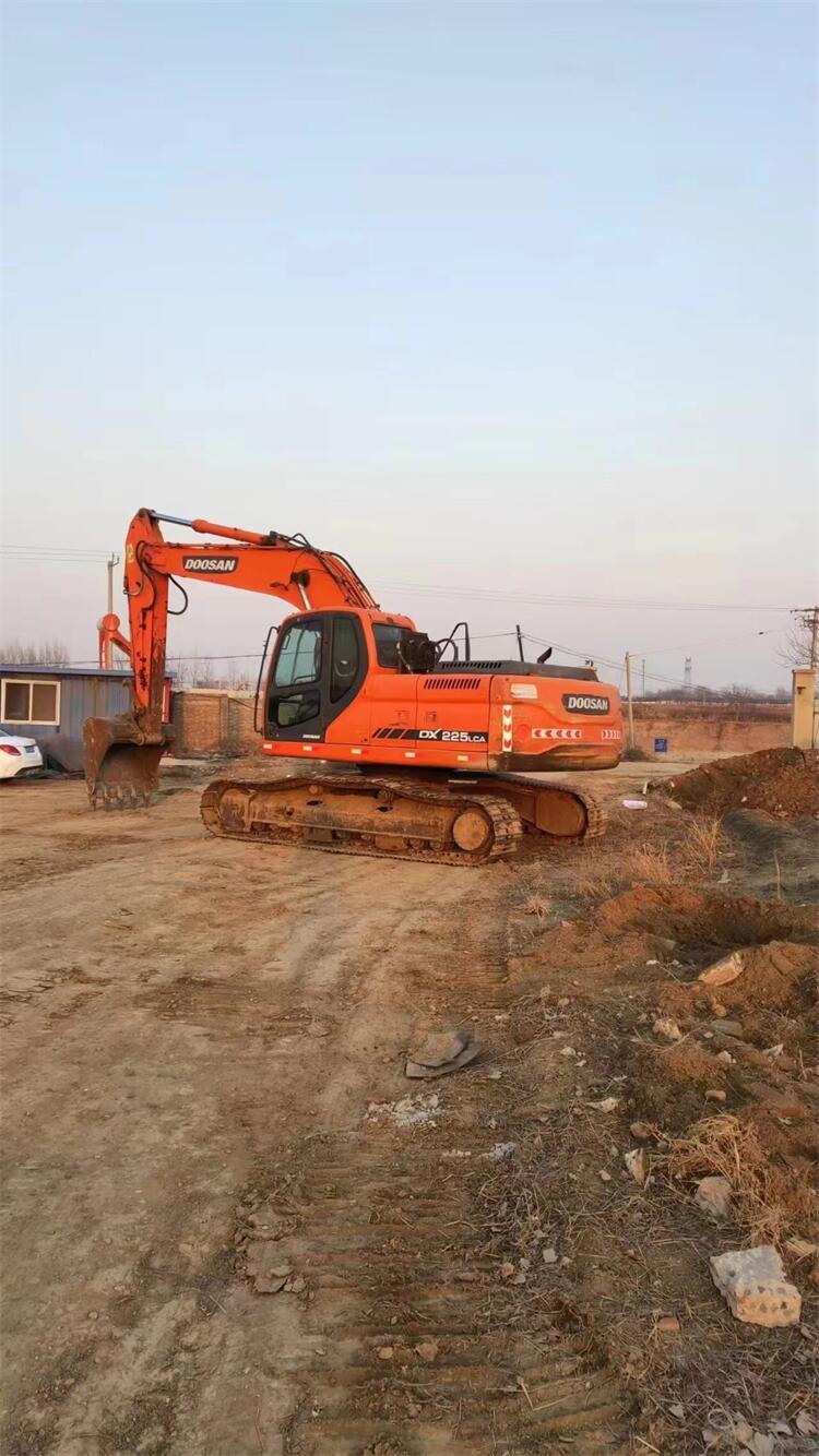 Doosan DX225LC Excavator Good Condition 4522 Working Hours ORIGINAL Hydraulic Valve