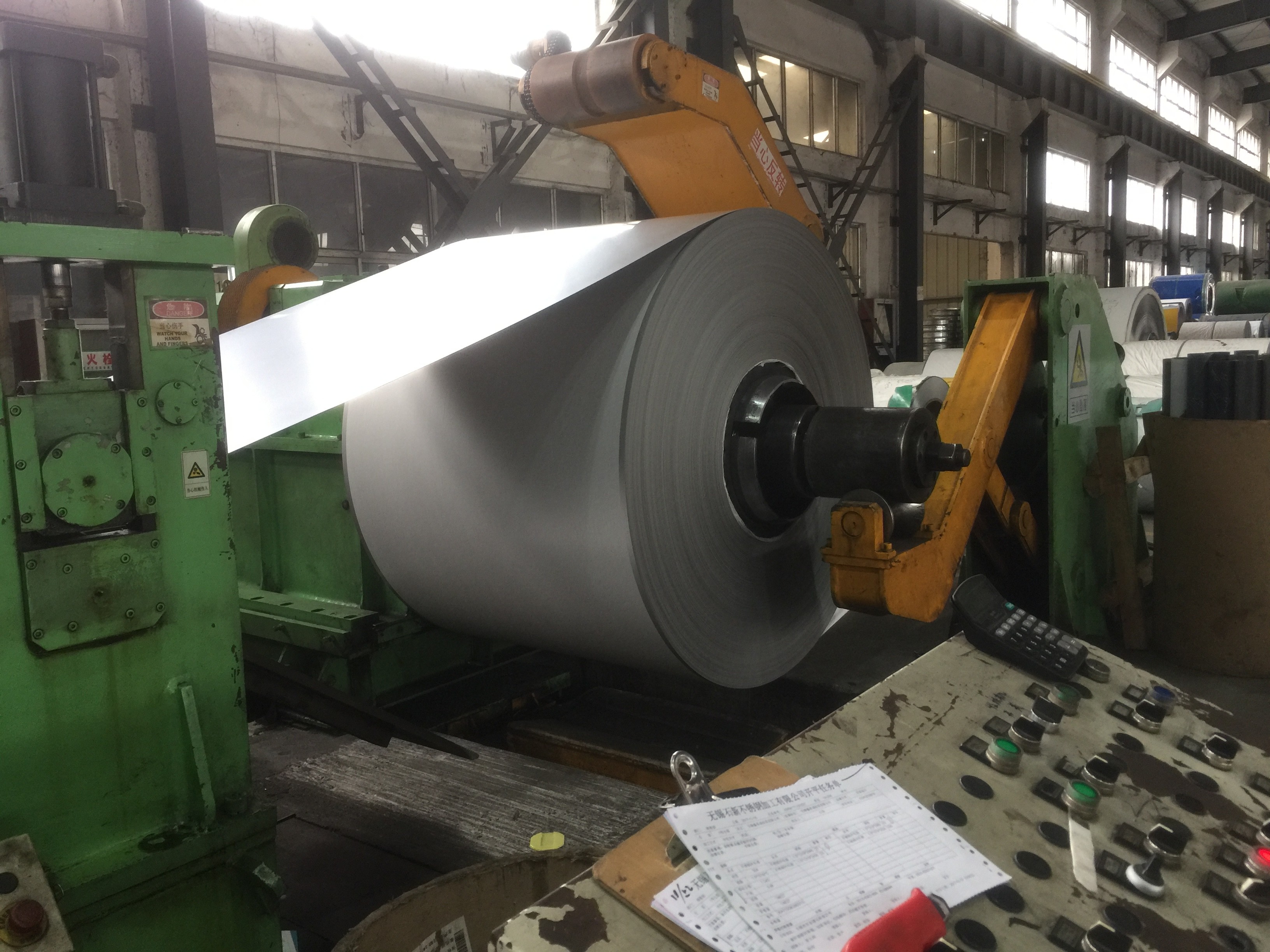 1219mm 1500mm 2000mm Stainless Steel Coil Sheet 8K Austenitic 430 Hot Rolled Coil