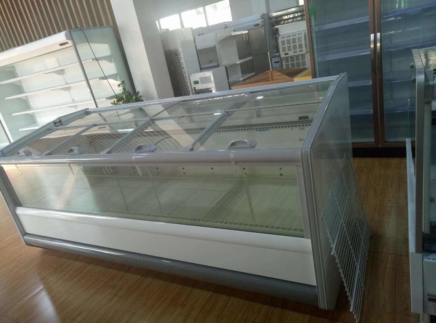 Fan Cooling Supermarket Island Freezer With Famous Brand / Commercial Meat Display Refrigerator