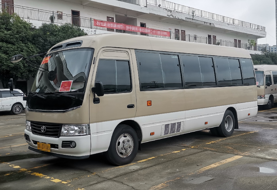 Gasoline 23 Seater Coach Tour Bus Toyota Coaster 20 Seater