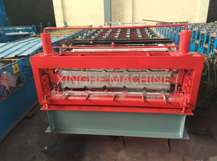 3kw Power Motor Metal Roofing Roll Former For 890mm Width Steel Red Tiles