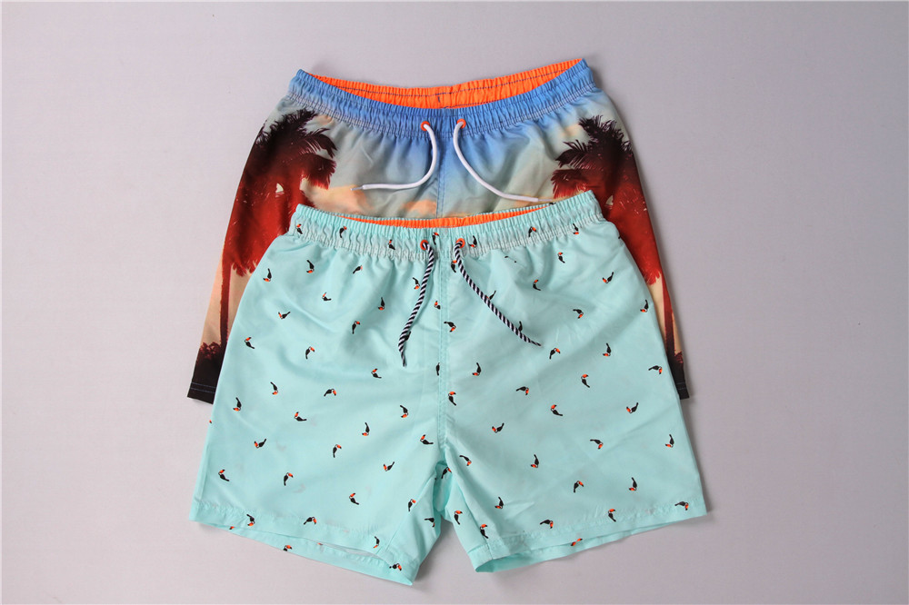 Contrast Color Waistband Hawaiian Print Swim Trunks With Mesh Brief