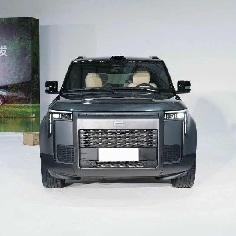 Chinese Baic Jishi 01 Series Long Range Polar Stone 01 Electric Vehicle with 476PS Maximum Horsepower and Big Luxury SUV