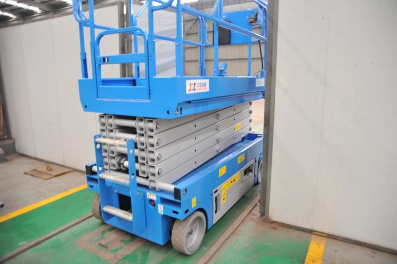 Energy Saving Mobile Scissor Lift Zero Emission Eco Friendly Electric Operation