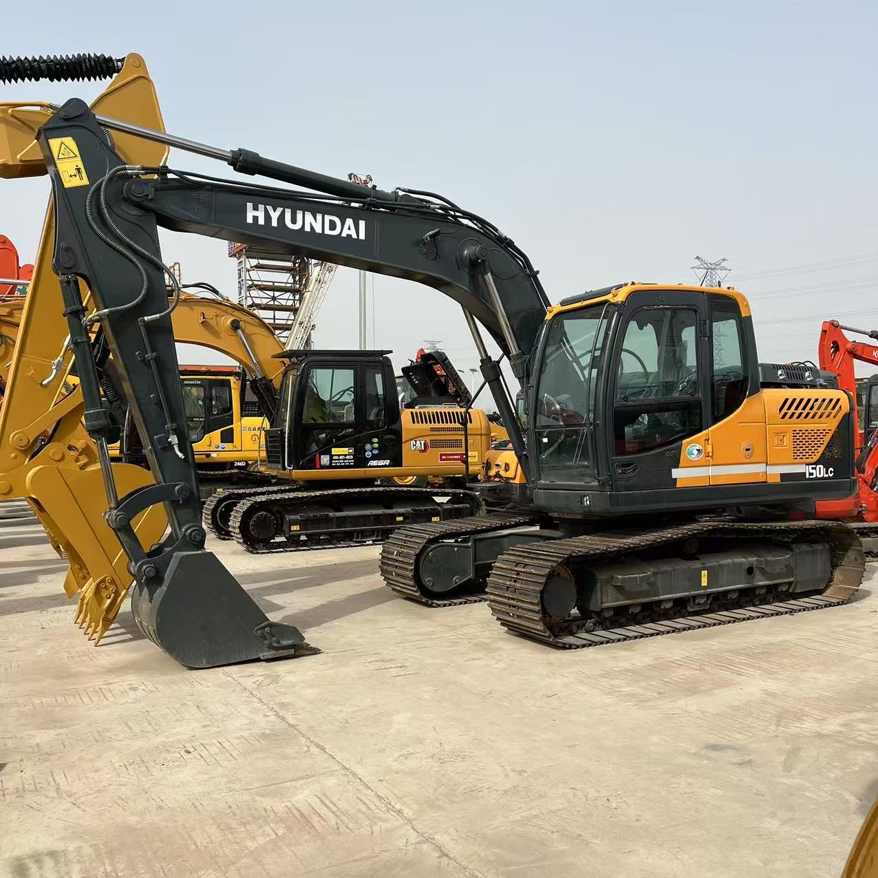Korea Brand Hyundai 150 Crawler Used medium Excavator 15 Ton Digger for Construction