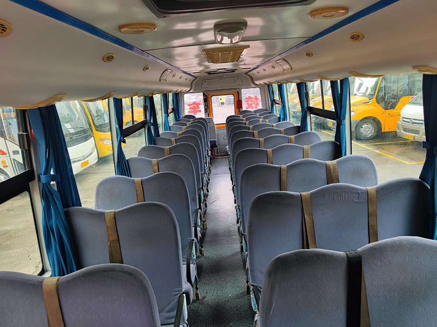 Diesel Euro 4 Retired School Bus Dongfeng 56 Seats Yellow School Bus