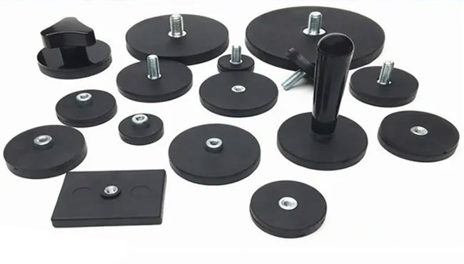 Handle Type Rubber coated Pot Magnet Max Working Temperature 80 Centigrade