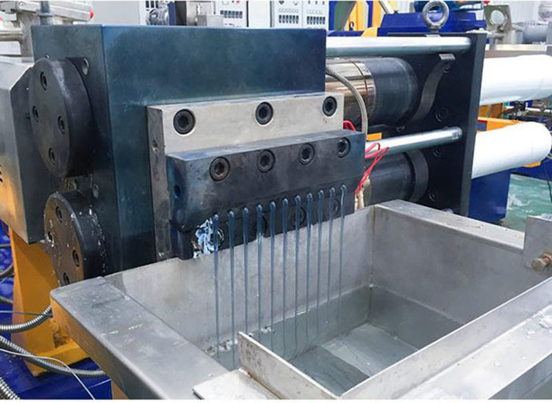 60kg/H 80kg/H Plastic Granules Machine PVC Recycle Waste Plastic Granulator Extrusion OEM
