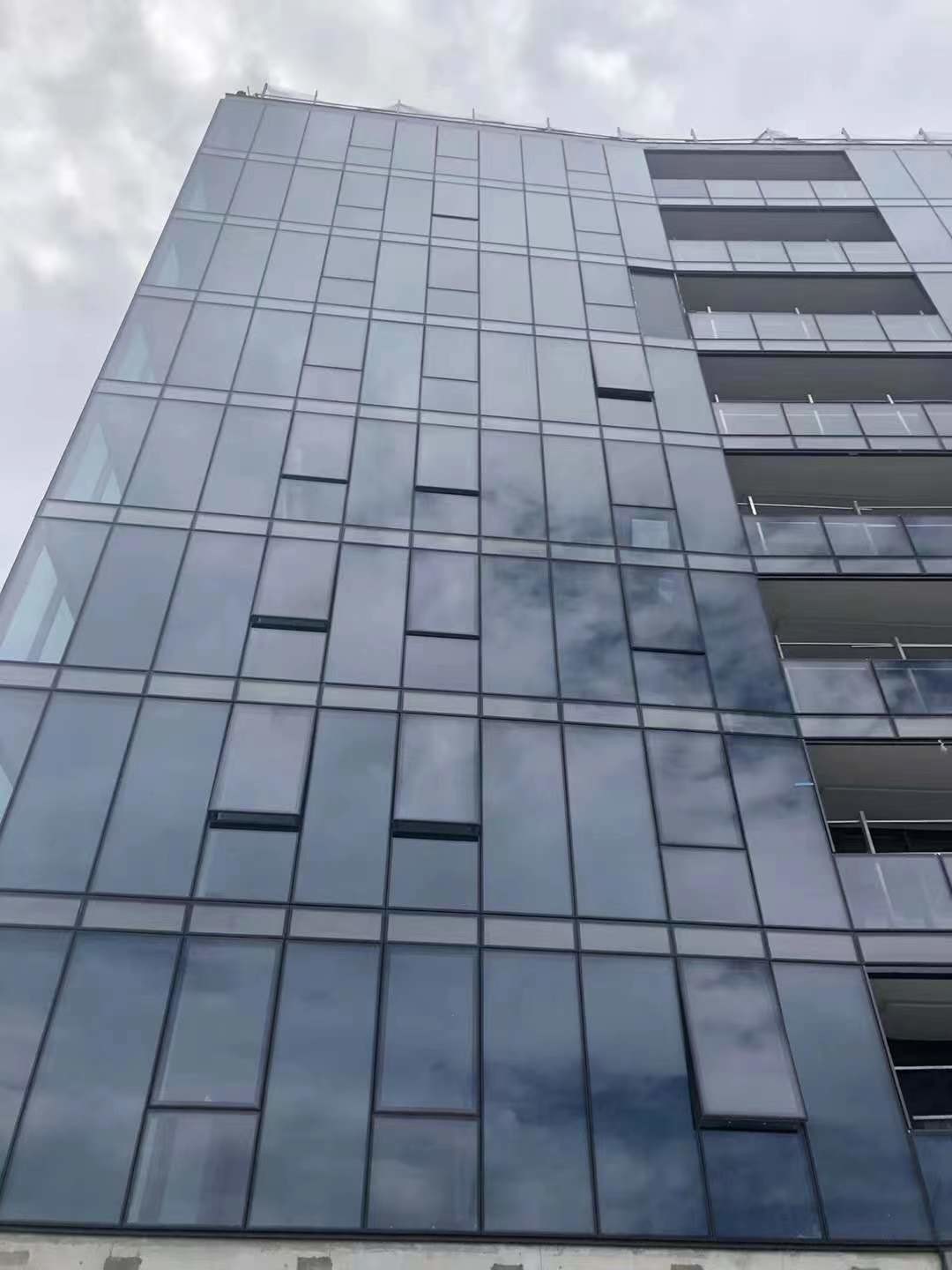 Tempered Laminated Sun Reflective Glass 5 - 8mm FGG CTN Series
