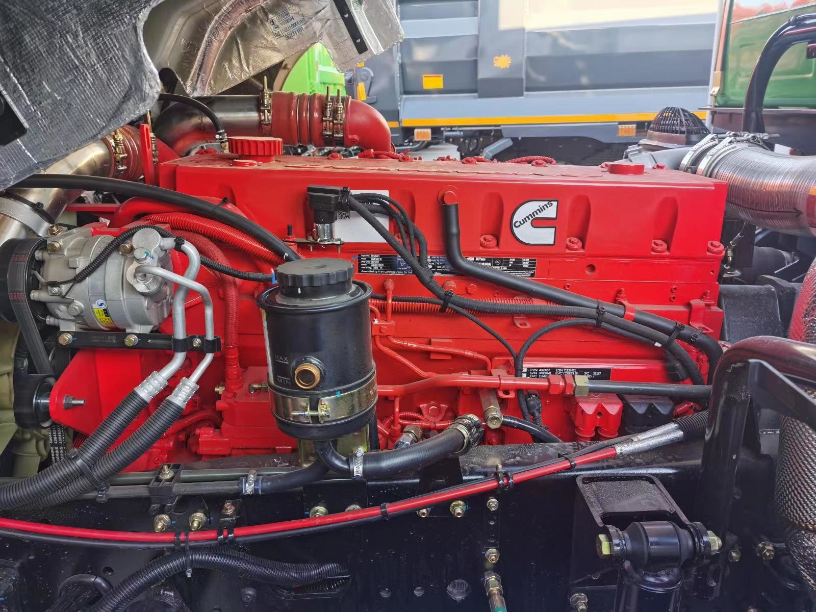 Used Tipper Trucks Shacman E3 Dump Truck 2024 Year Cummins Engine 385hp Use In Africa