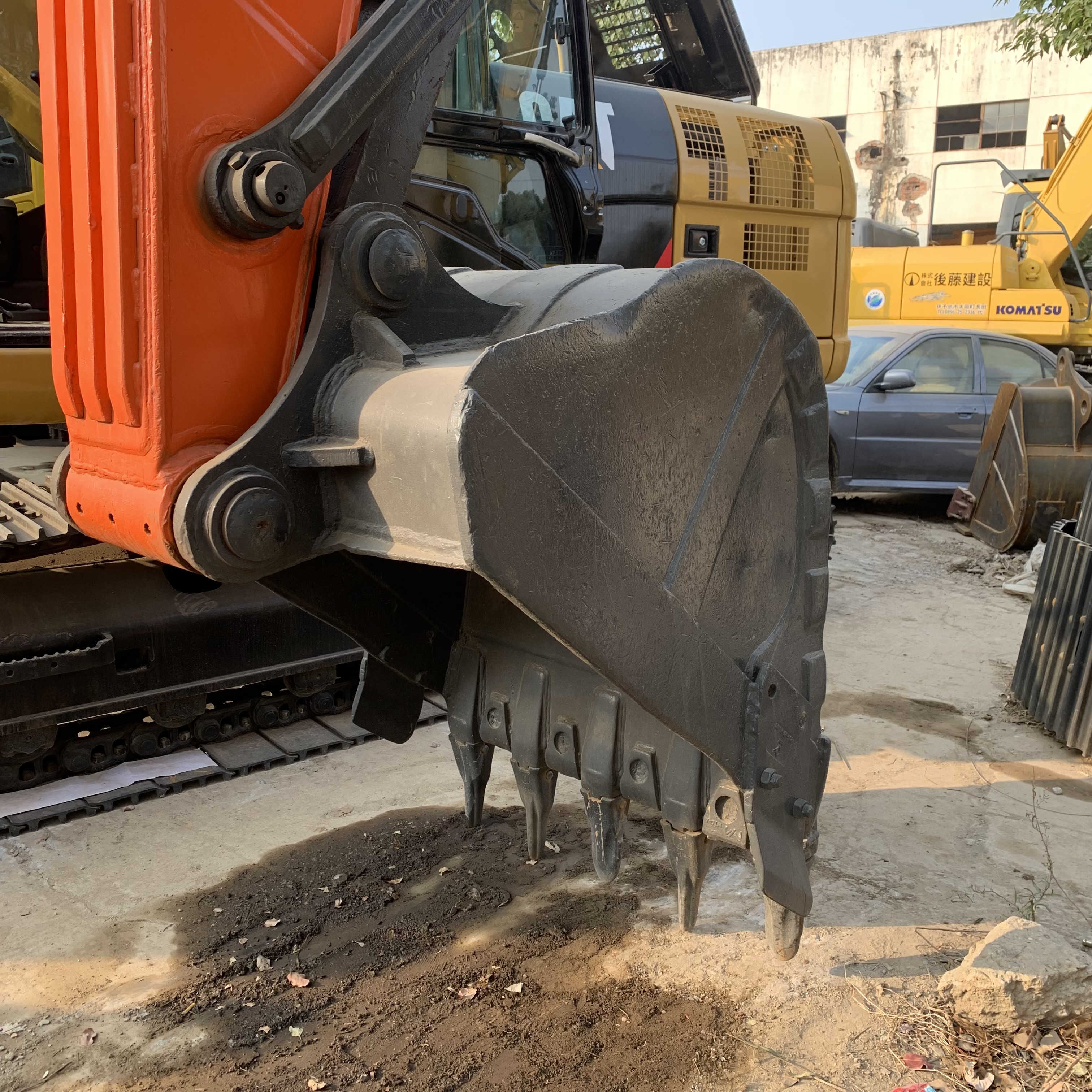 Doosan DX225LC-9C and DX380 DH220 Secondhand Crawler Excavators in Good Condition