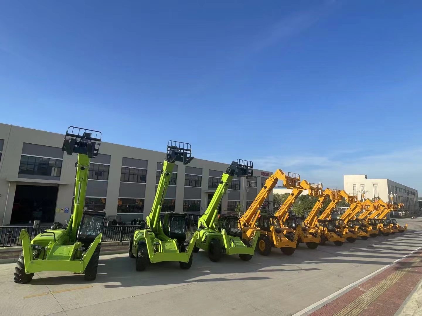 3-5 Ton Diesel Forklift with 7m Telescopic Handler and USA Cummins EPA T4F Engine