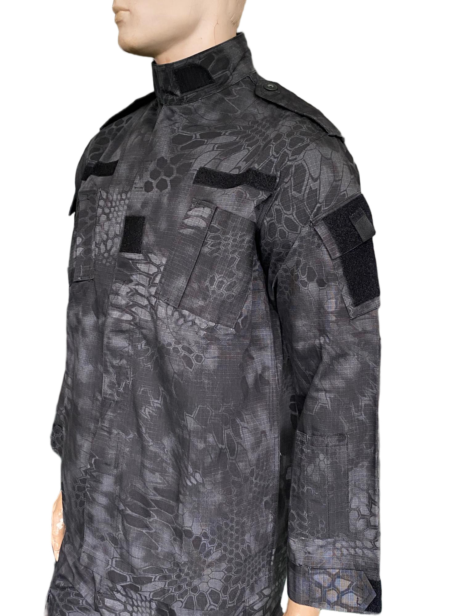Black Tactical Uniform Set Python Camo Mens Combat Training Suit with 230 gsm Tear Resistant Jacket and Pants for Outdoor Use