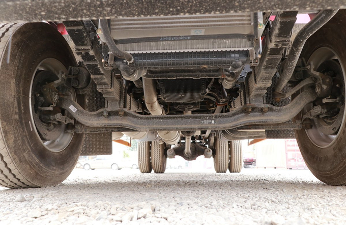 12 Tons Cargo Truck China Brand Donfeng 4*2 Lorry Flat Truck Doble Rear Tires Left Hand Drive