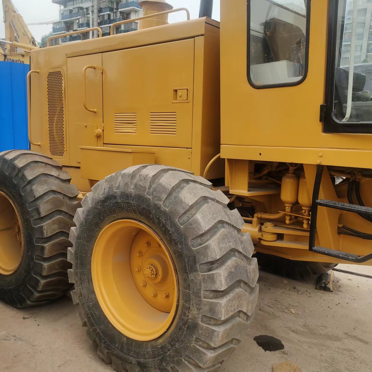 Caterpillar 140G Grader Used Road Grader For Leveling Road Surfaces And Building Roads