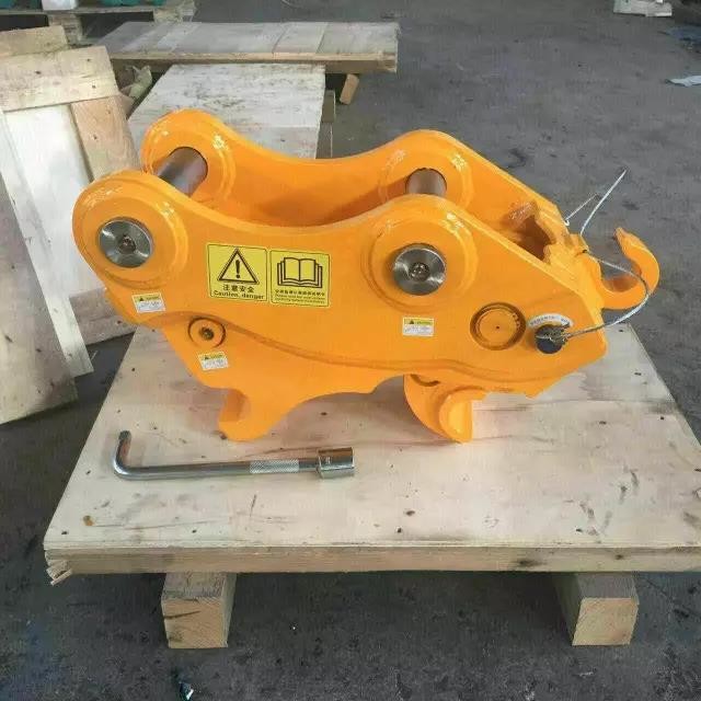 Excavator PC15R-8 ZE210E SY700H Manual Quick Hitch With Pins